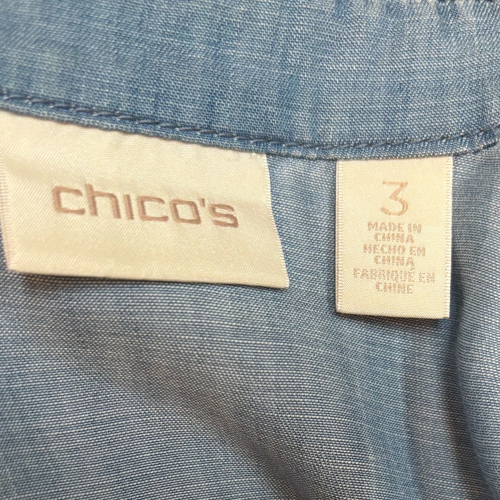 CHICOS BOHO LIGHTWASH BLUE CHAMBRAY JACKET EMBROIDERED RUFFLE PEPLUM STYLE SZ 16 - Picture 9 of 9